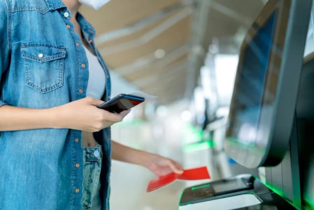 Co to jest check in na lotnisku i jak uniknąć problemów? Co to jest check in na lotnisku i jak uniknąć problemów?