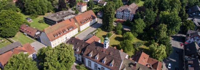 Jak wygląda szkoła w Niemczech? Odkryj różnice i unikalne cechy Jak wygląda szkoła w Niemczech? Odkryj różnice i unikalne cechy