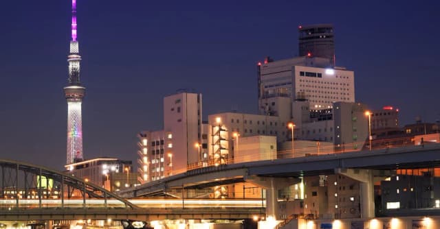 Tokio: Najlepsze atrakcje i miejsca, które warto zobaczyć Tokio: Najlepsze atrakcje i miejsca, które warto zobaczyć